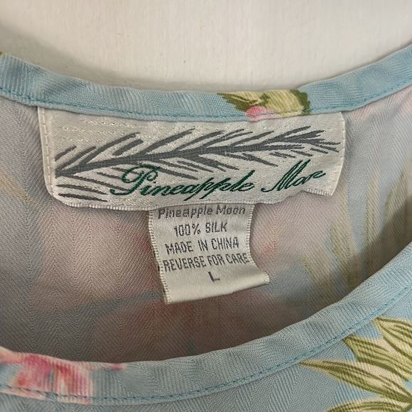 pineapple moon 100%silk top - Picture 3 of 4